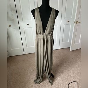 NWT lulu’s jumpsuit